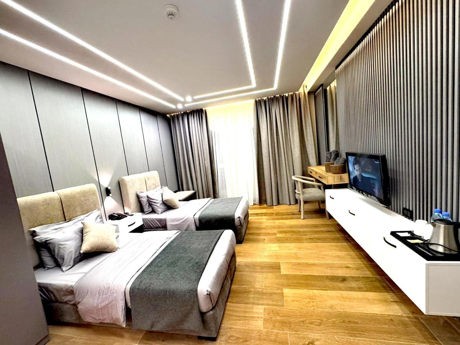 Queens Suite Hotel Бейрут Экстерьер фото